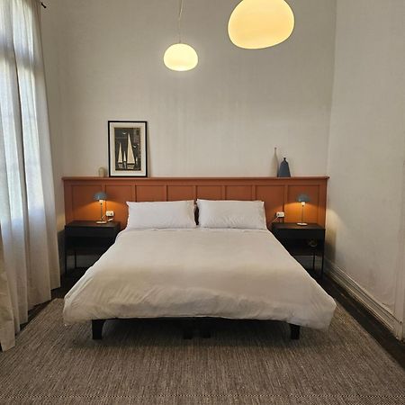 瓦尔帕莱索 La Puerta Roja酒店 外观 照片